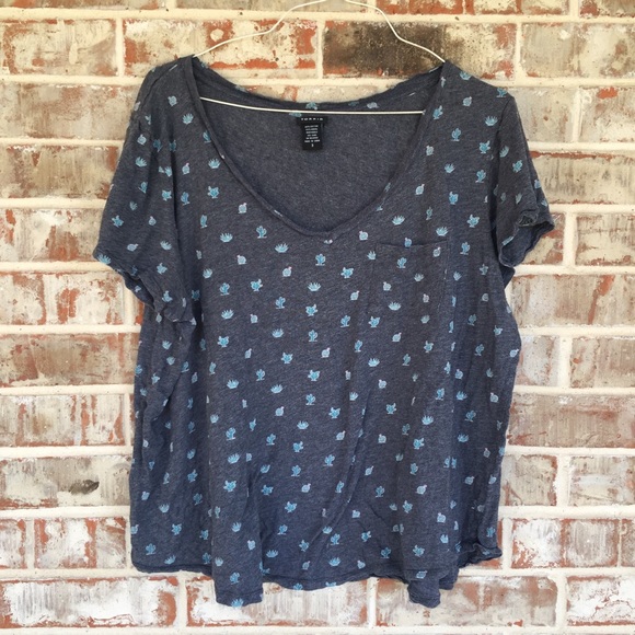 Torrid Cactus Print V-Neck Gray Pocket Tee 3X - Picture 3 of 11
